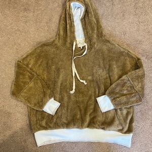 NWOT Women’s Fantastic Fawn Cozy Hooded Sweatshirt with waffle trim size M